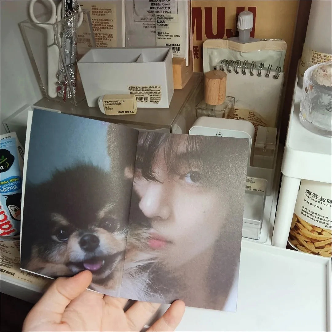 PHOTOBOOK V LAYO(V)ER KIT (PHOTOBOOK + OTHER ITEMS)