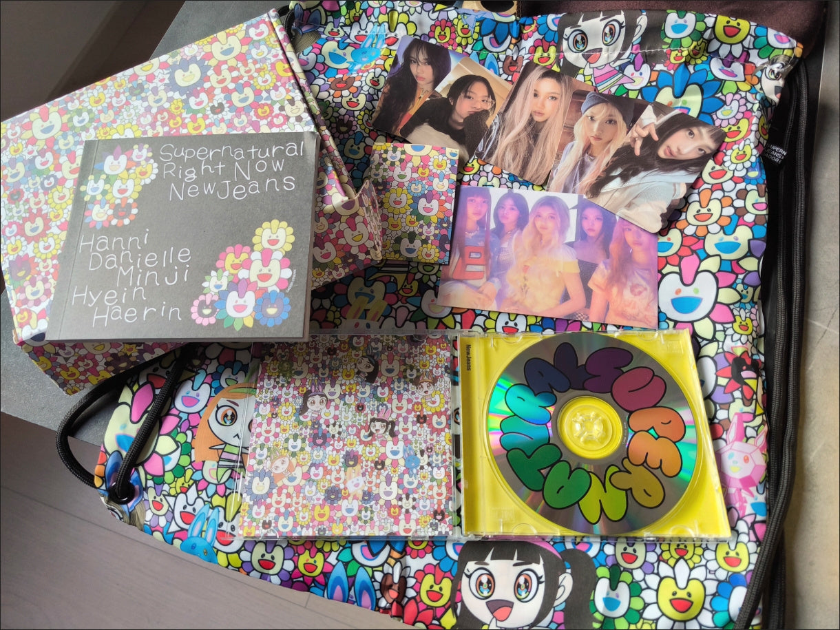 NJZ NEWJEANS DRAWSTRING BAG WITH CUSTON BOX AND ACCESSORIES